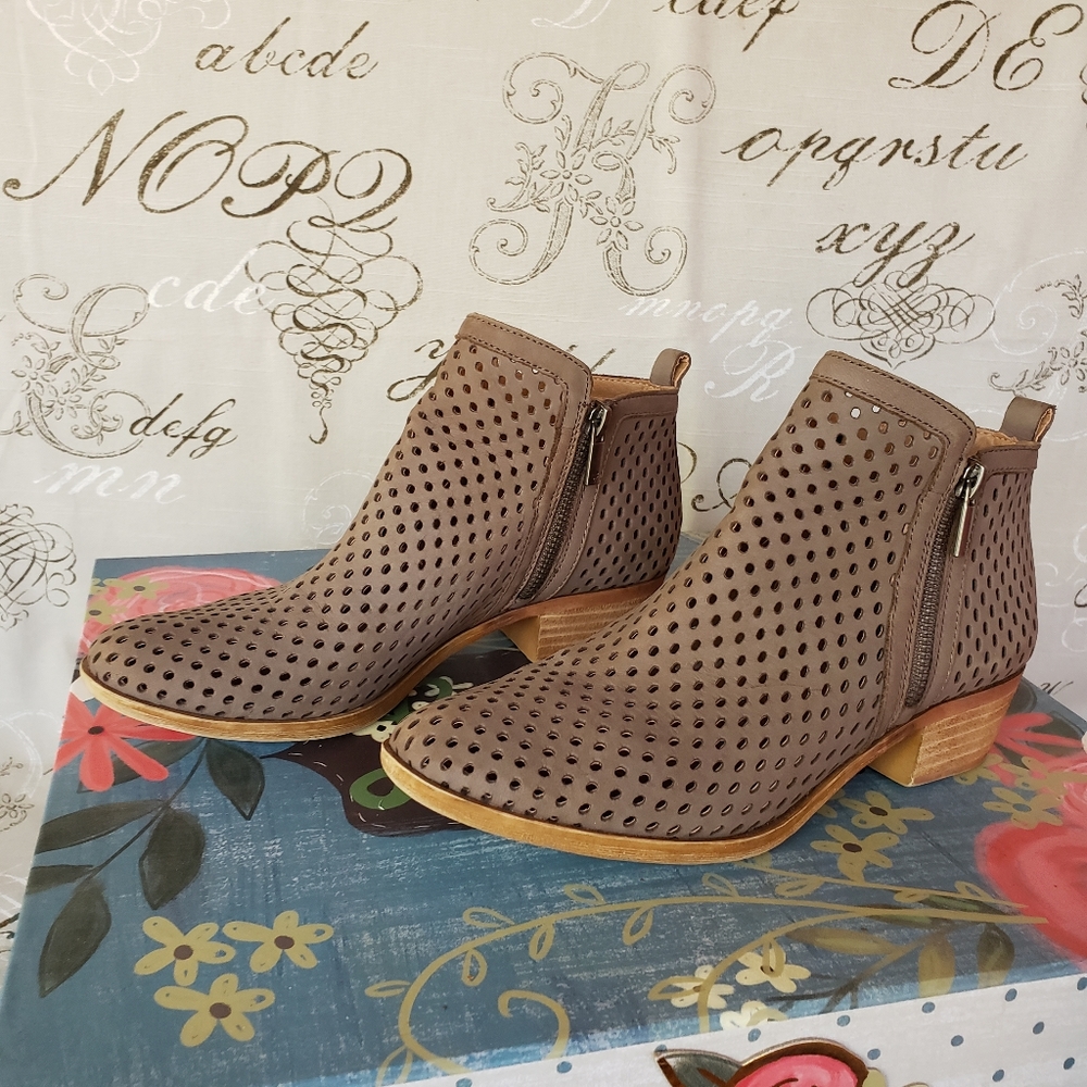 Lucky Brand Booties - Picture 4 of 5